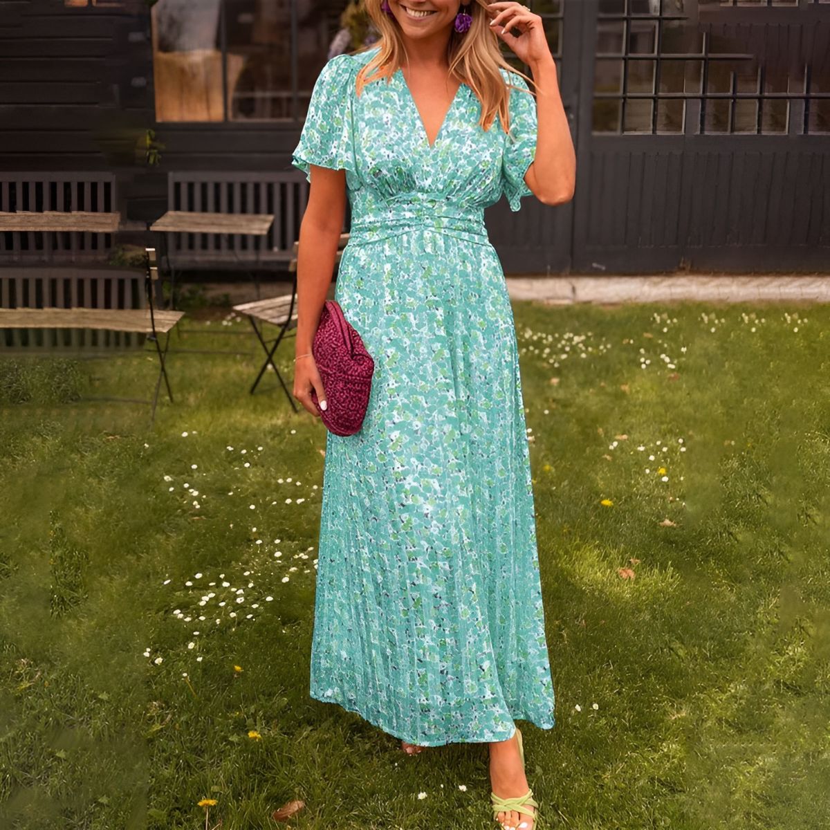 Linnea™ | Robe à Décolleté en V