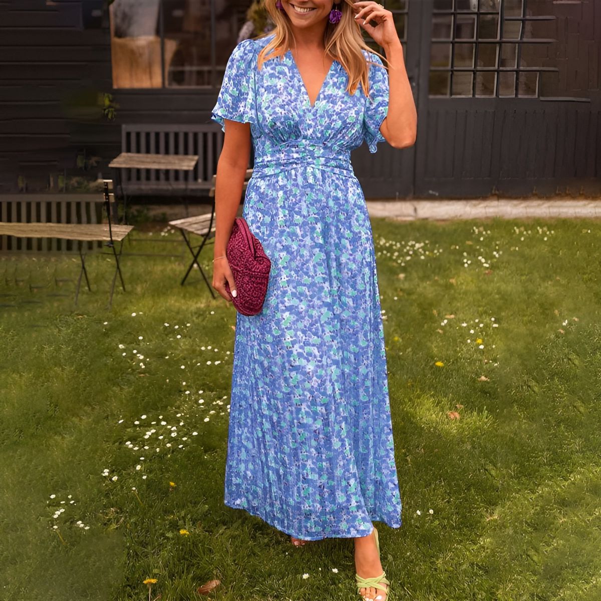 Linnea™ | Robe à Décolleté en V